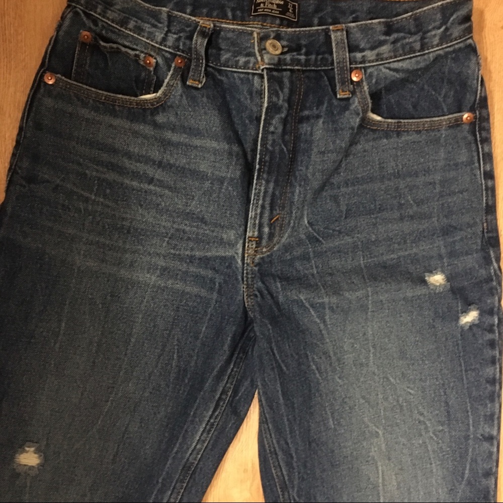 Abercrombie mom jeans